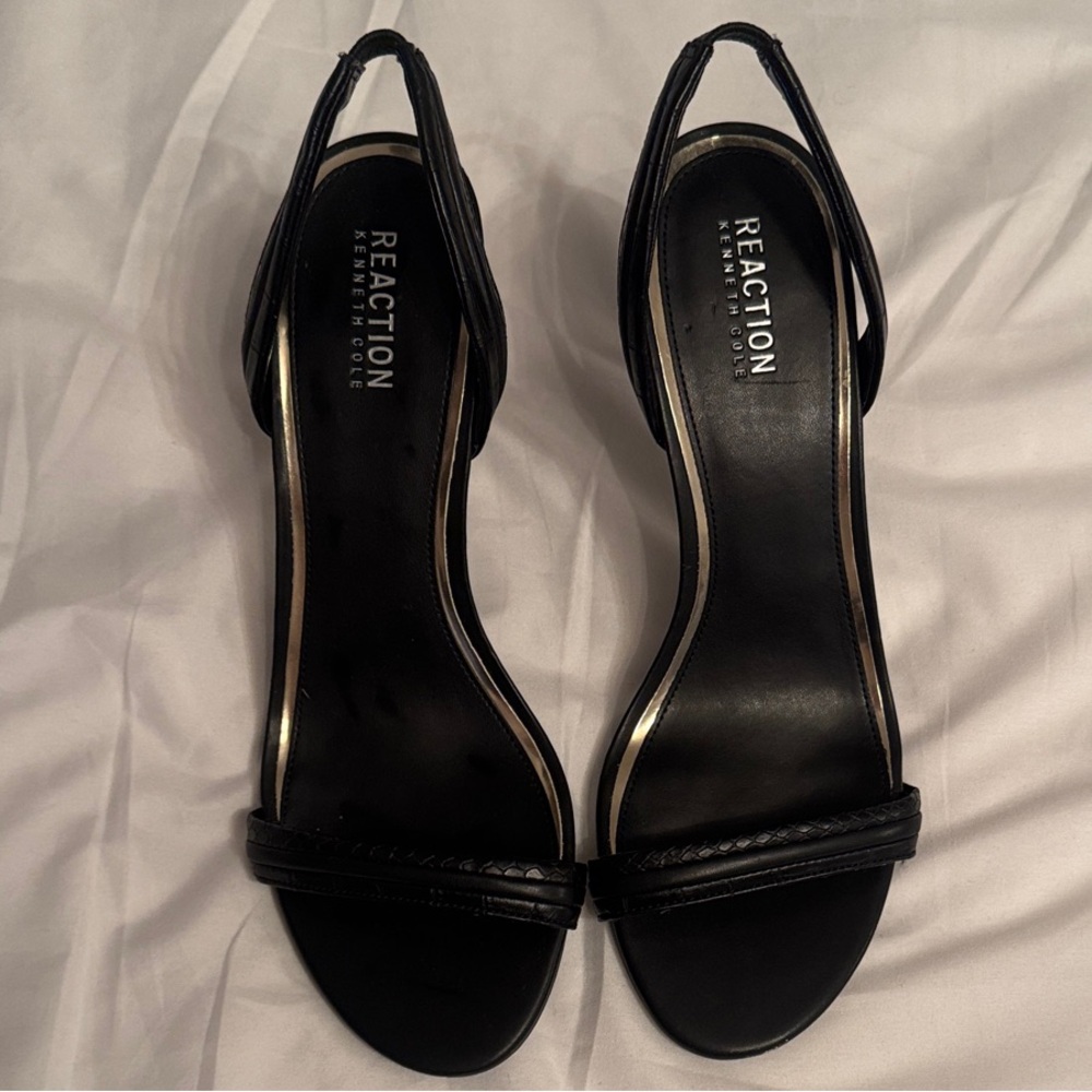 Kenneth Cole Reaction Elegant Black Heels
